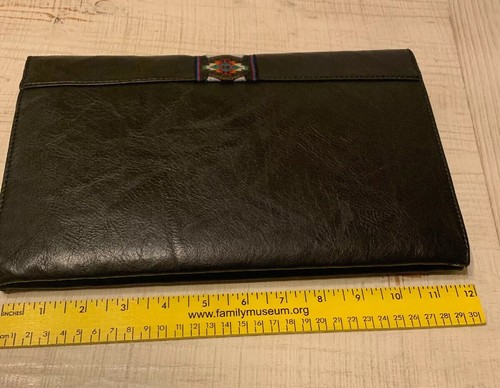 Gently - Used STEVE MADDEN Black Clutch Evening Purse Handbag Magnetic Closure - Picture 5 of 12