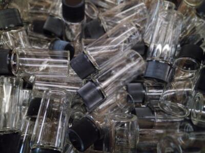 1/2 oz (15 ml) Cylinder Round Clear Glass Bottles w/Caps  (25-50-100-200 count)
