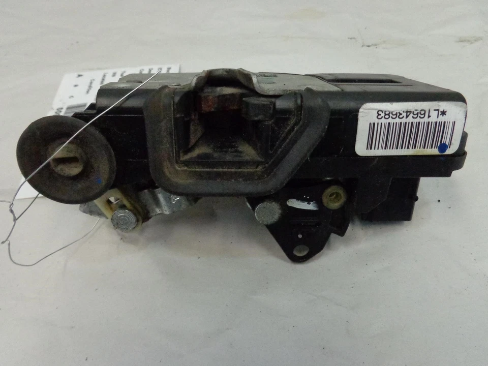 Pestillo puerta trasera izquierda Chevy Equinox OEM 05 06 07 08 09 88980999 Foto 2 de 4