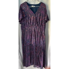 Terra & Sky 2X (20/22) Purple Pattern Dress with elastic waist, cap sleeved