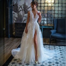 Vintage Lace V-Neck A-Line Wedding Dress 3DFloral Appliqué High Slit Brides Gown