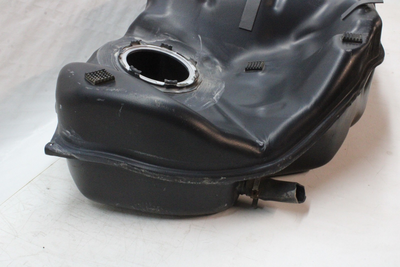 2022 MASERATI LEVANTE GAS TANK FUEL STORAGE RESERVOIR OEM 2017-2024