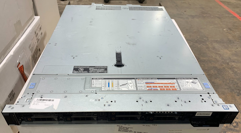 Dell PowerEdge R440 Xeon Silver 4110 2.10GHz/6x 1.2 Tb HDD/32Gb RAM/ 2x 550W PSU