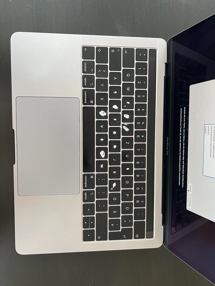 Apple MacBook Pro 13,3 Zoll (256GB SSD, Intel Core i5, 2,3GHz, 16GB RAM)ohne OVP - Bild 4 von 4