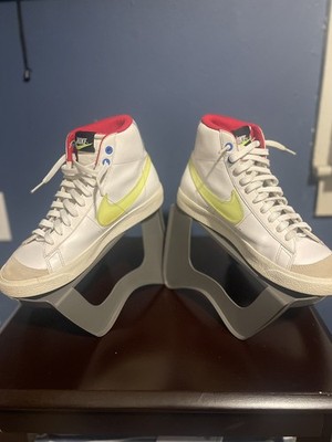 Nike  Size 7Y Unisex Blazer Mid 77 Vintage White/Neon Yellow