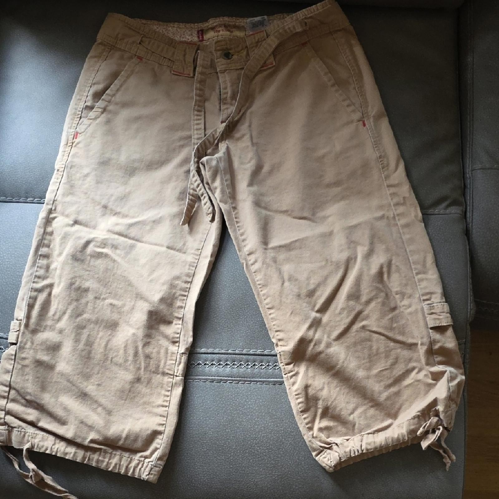 - Size Medium