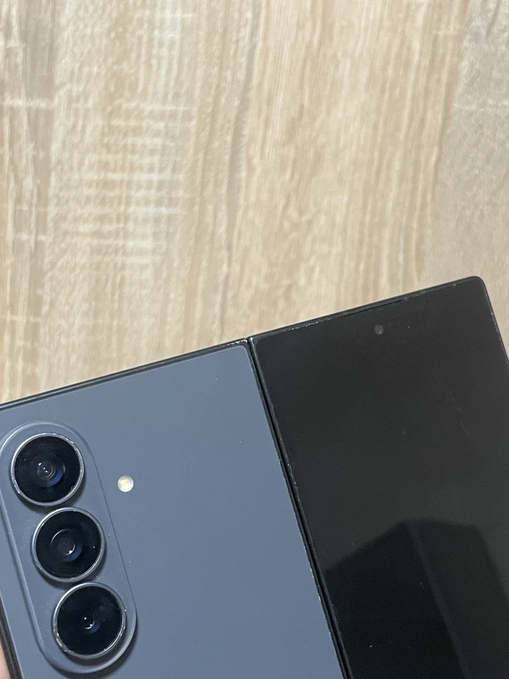 Samsung Galaxy Z Fold8 Ultra · 256GB, photo 3 of 4