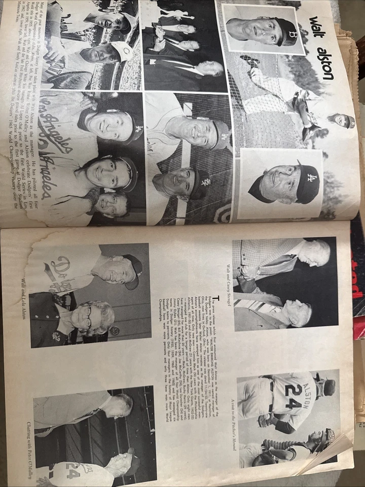 1974 LOS ANGELES DODGERS Yearbook JIM WYNN Steve GARVEY Ron Cey LOPES Don SUTTON - Image 3 of 3