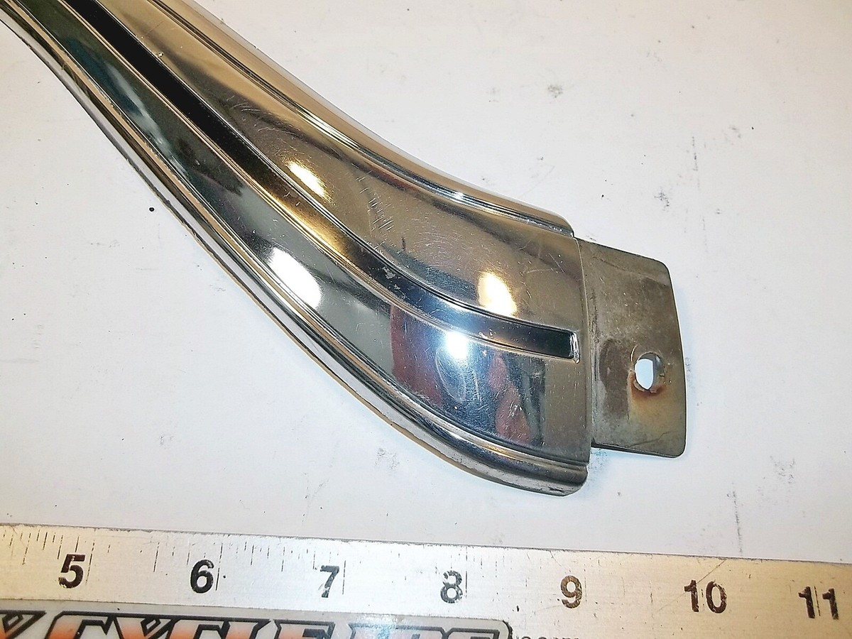 YAMAHA XVZ1200 VENTURE RIGHT FAIRING WINDSHIELD TRIM XVZ 1200 26H