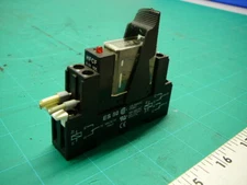 ELESTA RELAY SGR282 W/ES50 SOCKET 24VDC 8A/250VAC ACN 0738 PTB 03 LOT OF 3