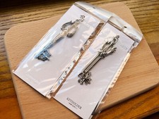 NEW OFFICIAL Oathkeeper  Oblivion Keyblade Keychains Square Enix Kingdom Hearts