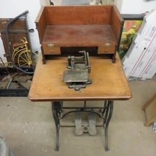 Antique  Wheeler & Wilson ~ Treadle Sewing Machine & Bench  ~ Local Pickup only