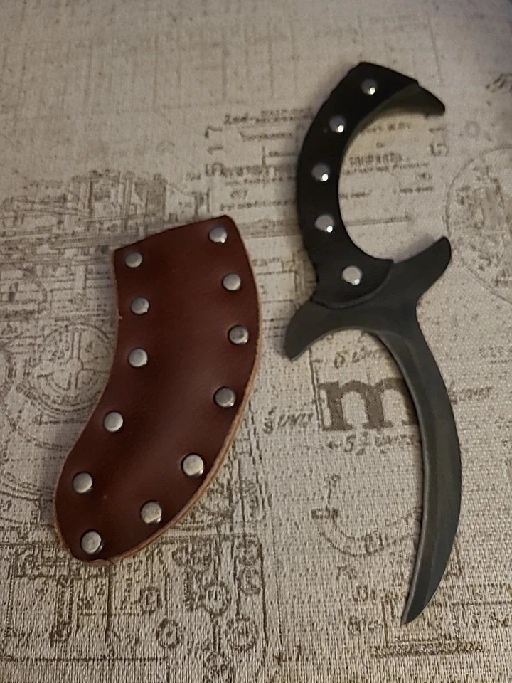 Cuchillo de hoja fija gancho de agarre hecho a mano artesanal Rcane Foto 3 de 4