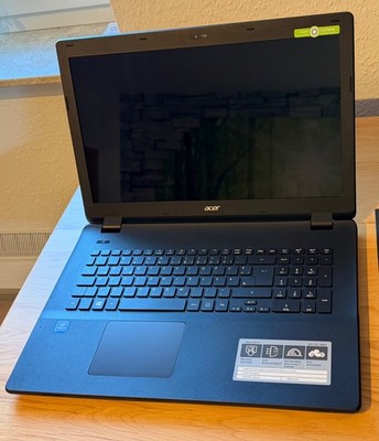 Acer Aspire ES1-731-P892 - 17,3'' Bildschirm - 240 GB SSD - 8GB RAM