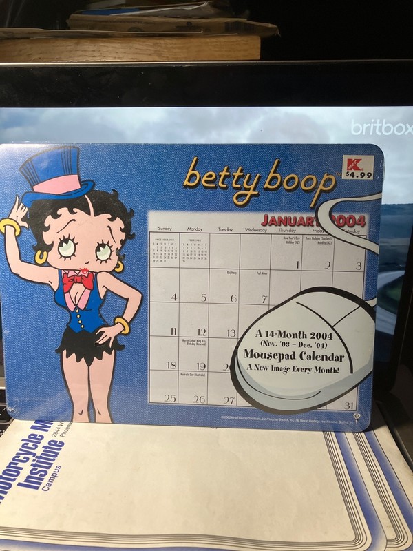 Betty Boop 2004 Collectable Calendar mouse pad pin-up photos Groovy pics. NOS