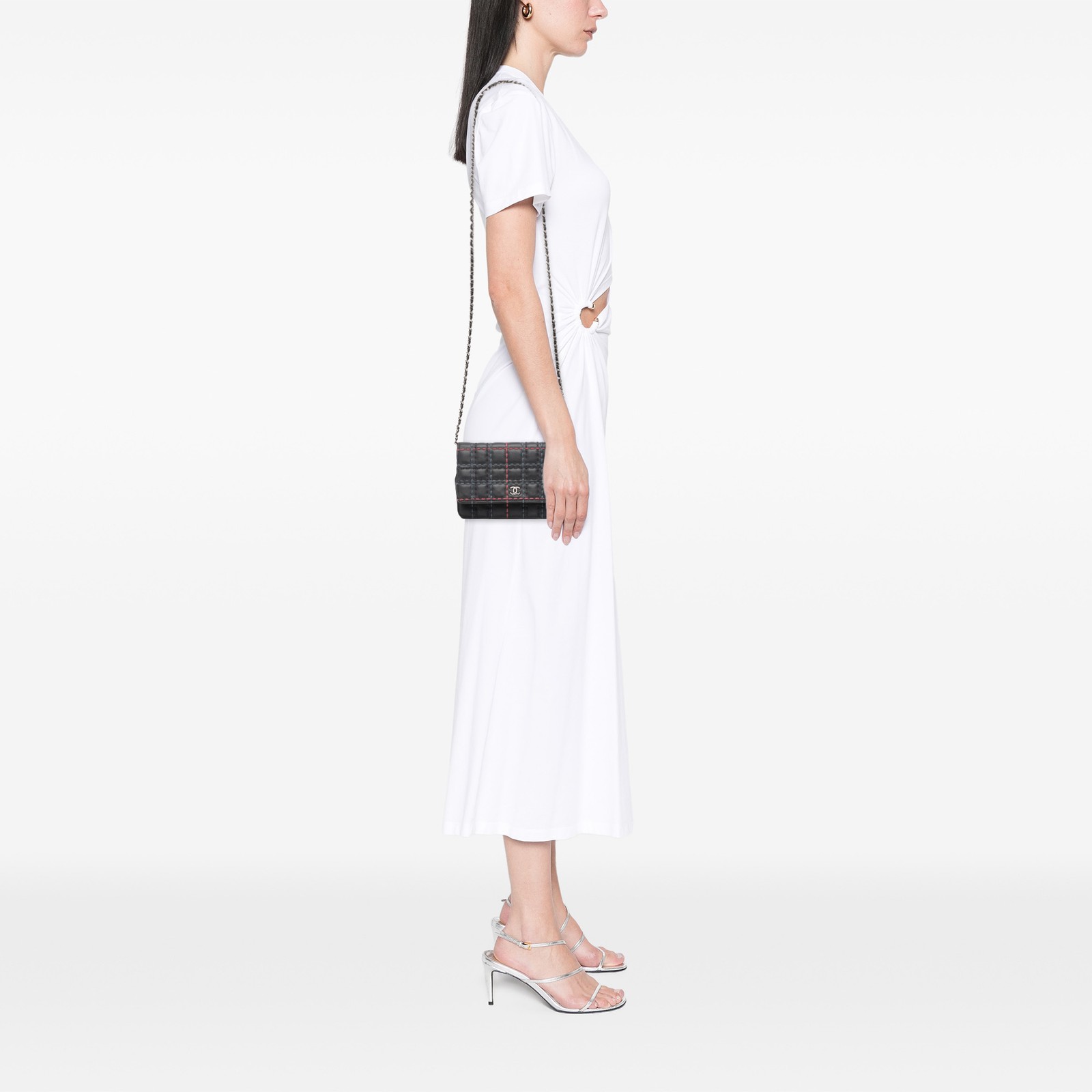 Authenticated Chanel CC Square Stitched Calfskin … - image 11