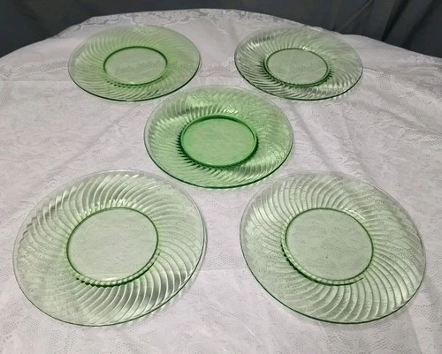 Anchor Hocking Spiral Green Uranium Glass 8" Luncheon Plates, Set Of 5