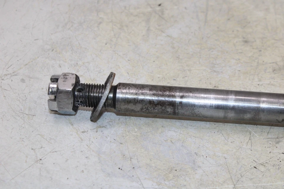 Yamaha XS850 1980 OEM LLANTA DELANTERA EJE PIVOTE PERNO Foto 2 de 4