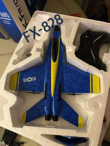 BLUE ANGELS COLORS F-18 Super Hornet FX-828 2CH 2.4G RC Plane EPP RTF w/2 Batt.