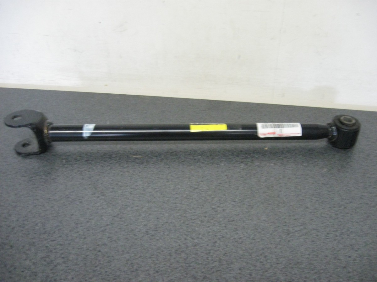 NEW GENUINE TOYOTA OEM ARM ASSEMBLY, REAR SUSPENSION (PN 48710  