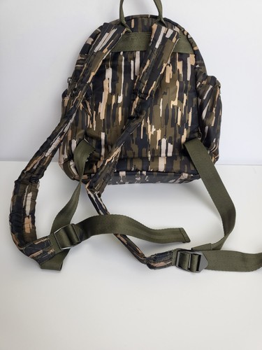 Lug Mini Orbit Camo Backpack Purse New w/o Tags - Picture 7 of 11
