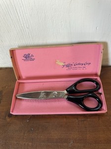 Vintage Griffon Tru-Pink Pinking Shears Sewing Scissors Made USA w/ Original Box
