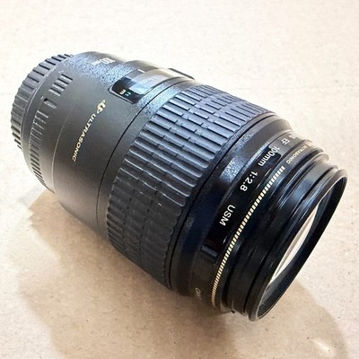 Canon Macro Lens EF 100mm f/2.8 USM: Very Good Condition