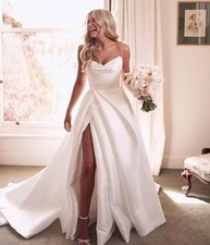 BRAND NEW WEDDING DRESS - Never Worn, Elegant Timeless