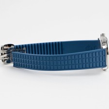 Patek Philippe Aquanaut Luce 5067A-022 'Ladies' Stainless Steel Blue Dial 11