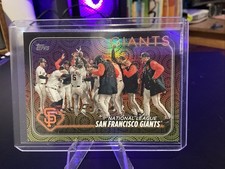 2024 Topps Series 2 San Francisco Giants #453 Holiday Foil