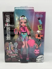 NEW Monster High Doll Lagoona Blue Sea Monster Pet Piranha Neptuna 2022 -B3