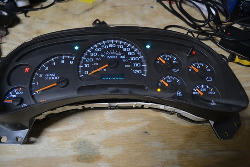 Instrument Cluster Gauges 15190827 Speedo Speedometer Trans Temp LED Programmed - Picture 3 of 5