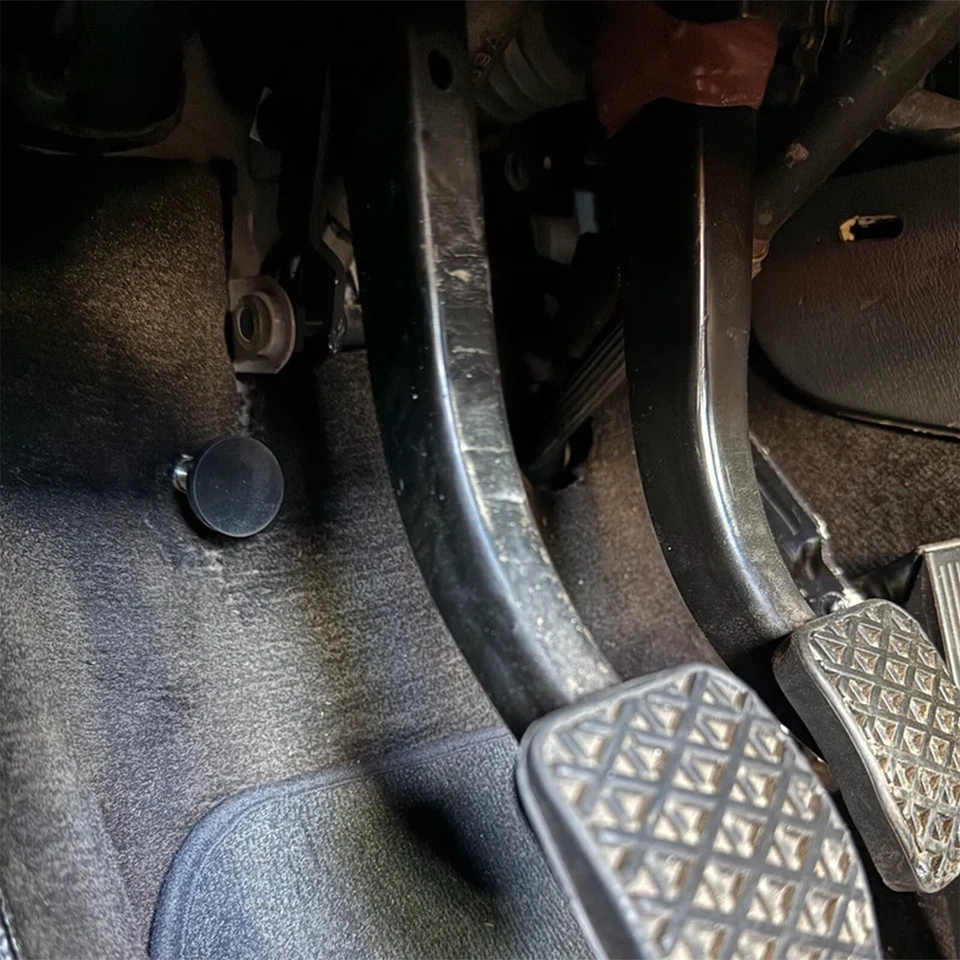 Clutch Pedal Stop For BMW E30 E36 E46 E39 325 325i 325xi 330i 328i M3 Z3 Z4 - Image 3 of 4