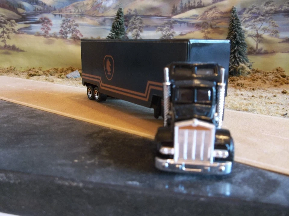 Movie Trucks - Matchbox - Knight Rider Truck - Kenworth - 1/80 Scale - Image 3 of 4