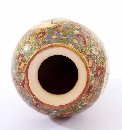 1900's Japanese Kinkozan Satsuma Vase Boy Figure Marked - Picture 6 of 7