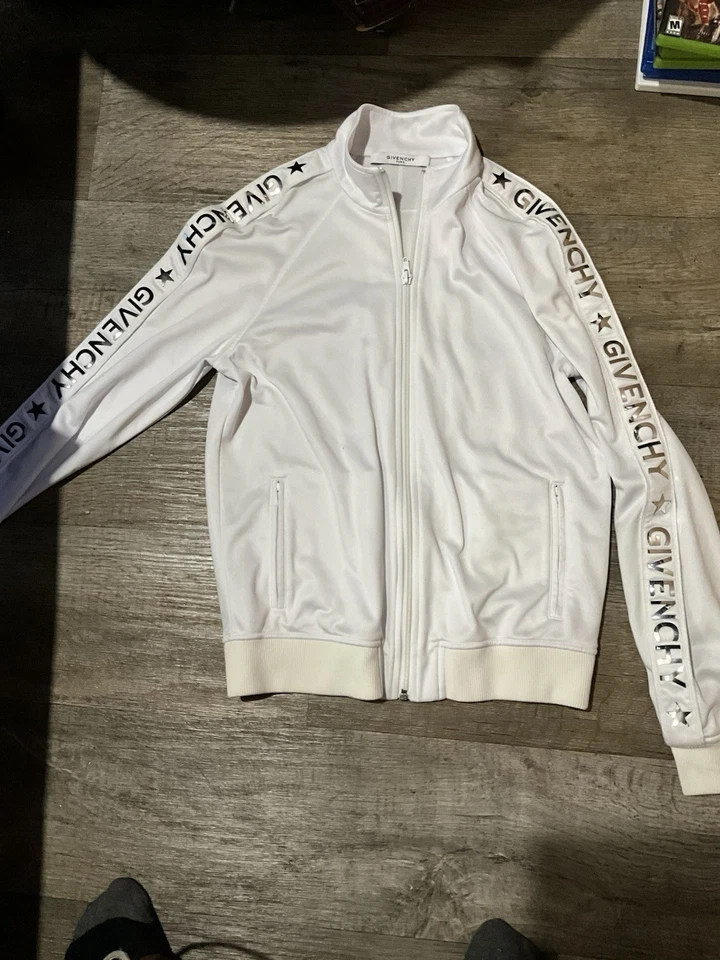 Traje de chándal Givenchy para niños Foto 2 de 4