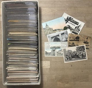 750 (aprox.) Postal y Foto Postal República Checa antes de 1945