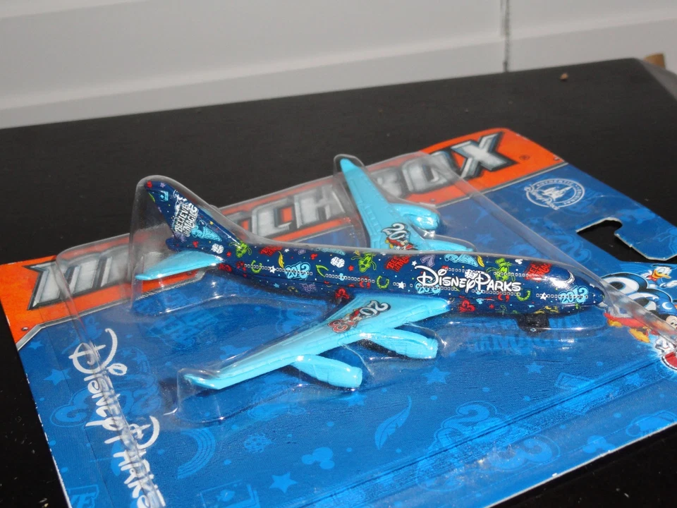 MATCHBOX 2013 DISNEY PARKS AIRPLANE DIECAST VEHICLE (SOFT CORNERS) - Image 4 of 4