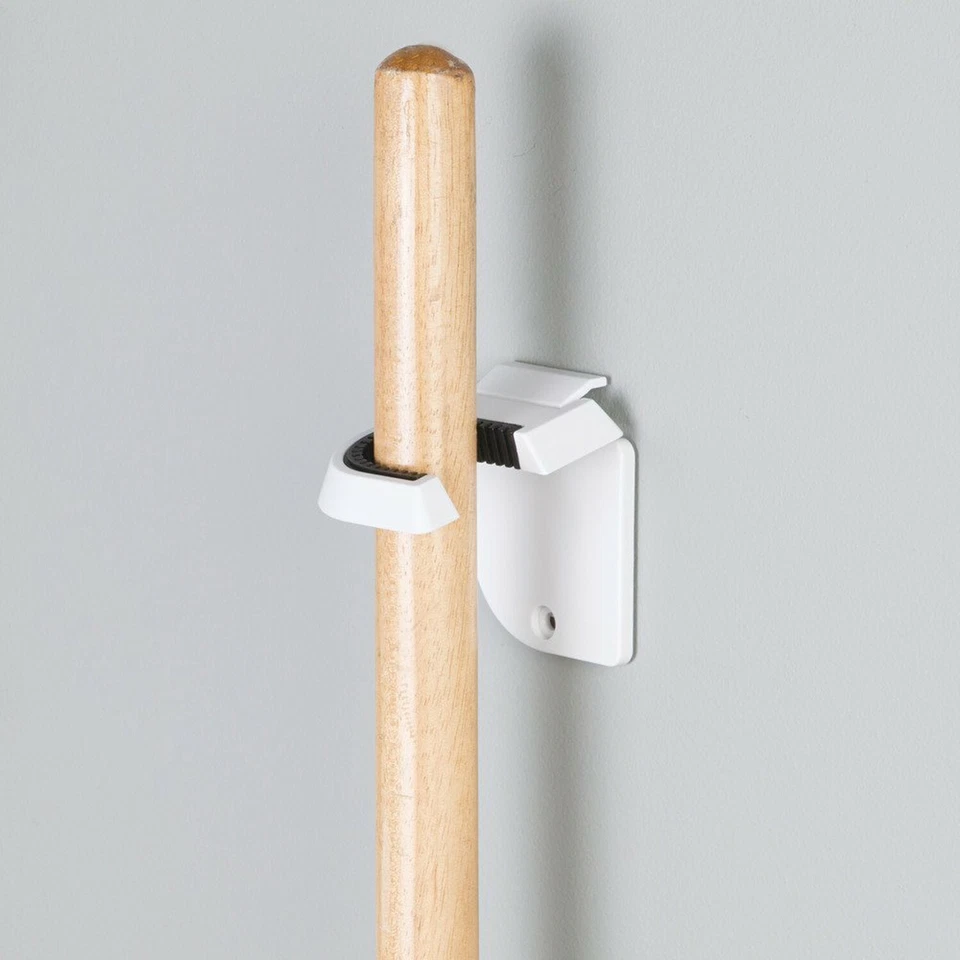 Soporte para escoba/fregona InterDesign, blanco, juego de 2 Foto 2 de 4