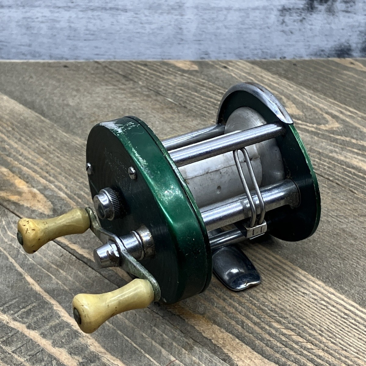 Vintage Shakespeare Wonder Reel Model FH 1921 D Fishing Reel Level