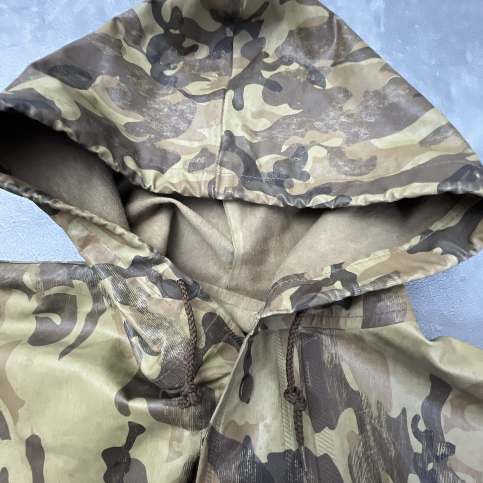 Vintage 1980s Camo Stearns Dry Wear PVC Hooded Hunting Rain Jacket Mens