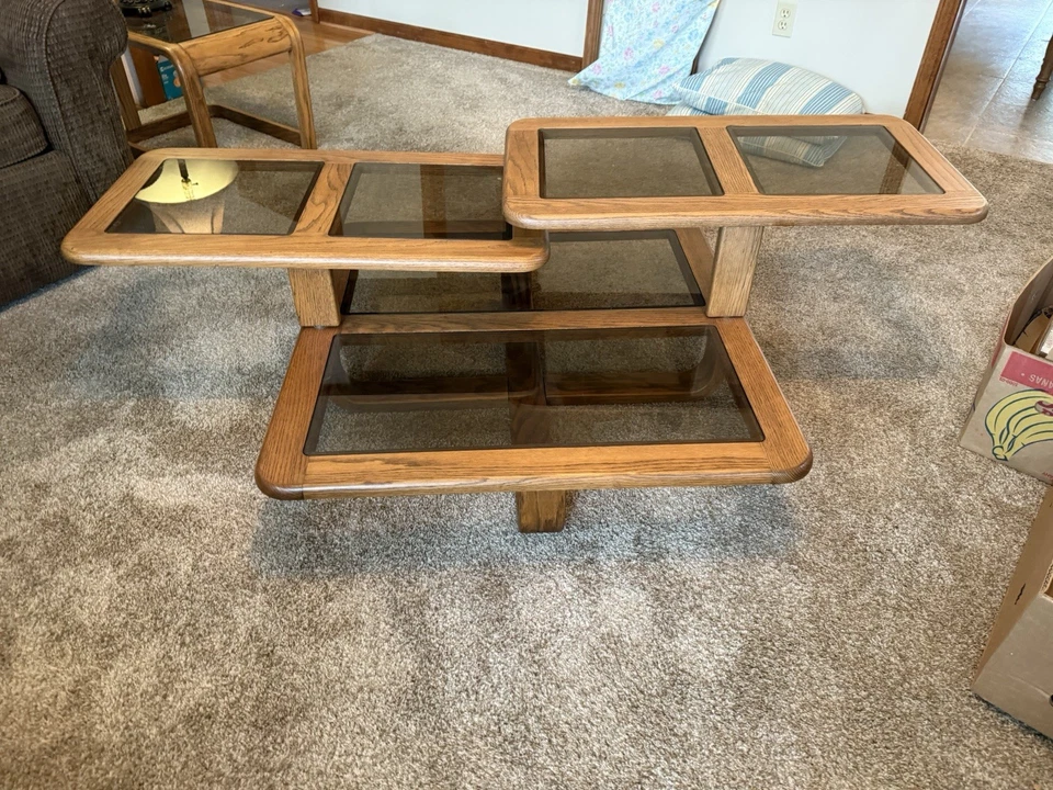 Mesa de centro giratoria de vidrio de roble años 80. Con mesas auxiliares a juego... Recogida local Foto 3 de 4