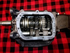 Saginaw 4 Speed Transmission 3.11 10 X 27 Car Very Nice Transmission Rebuilt Saginaw 4 Speed Transmission 3.11 10 X 27 Car Very Nice Transmission Rebuilt