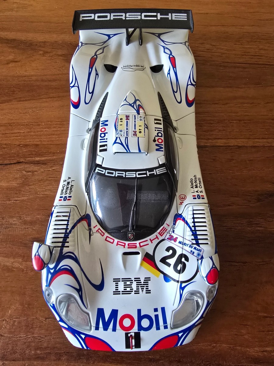 ミニカー PORSCHE 911 GT1 1998 Le Mans 1/18 Maisto 1:18 Maisto Porsche 911 GT1 Unboxing and Review! - YouTube