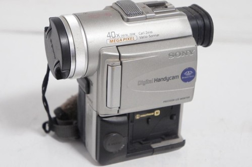 SONY DCR-PC100 Digital Camcorder Video Camera Recorder miniDV Handycam Junk - 第 2/5 張圖片