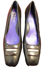 Vtg Amalfi by Rangoni 1.5" Heels Pumps Brown Leather Lucite Gold Ornaments 8.5 N
