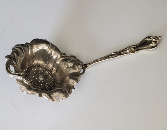 リード＆バートン】純銀 ティーストレーナー「Les Cinq Fleurs