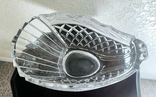 Elegant Lead Crystal Candy/ Fruit Bowl in Slate design 10" x 5 1/2" 5 3/4" deep - Picture 2 of 10