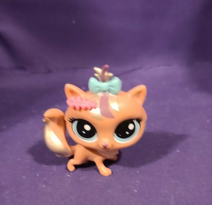 Littlest Pet Shop #309 Cat Pink Blue Bow Dot eyes Metallic Swirl