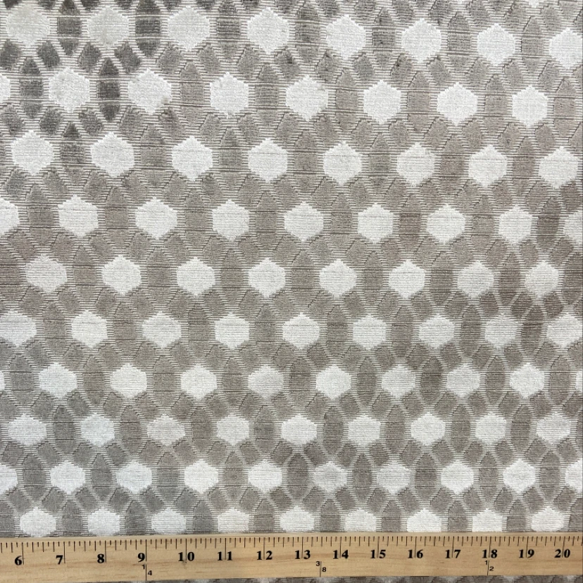 Piedra de terciopelo Beacon Hill Noor Foto 4 de 4